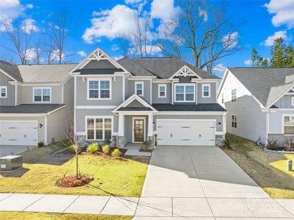 8005 Rolling Wheels Road sold home in Kennington, Charlotte, NC
