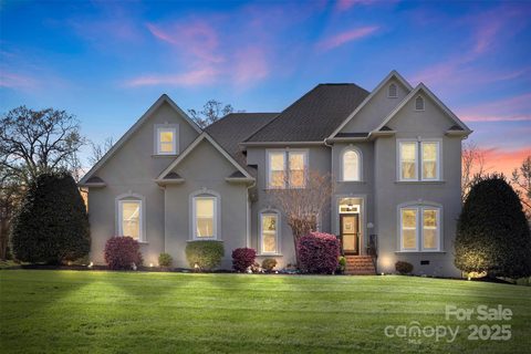 2042 Caernarfon Lane