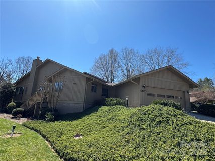 402 Red Oak Drive