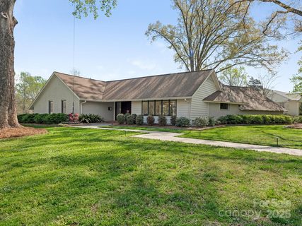 3301 Mountainbrook Road