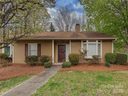 8300 Summerglen Circle sold home in Charlotte, SC