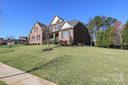 11220 Three Sisters Lane sold home in Mint Hill, SC