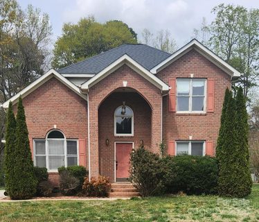 144 Walking Horse Run sold home in Chestnut Ridge, Stanley, NC