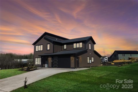 97 Scott Meadows Drive sold home in Chambers Trace, Asheville, NC