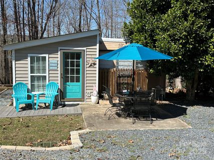 112 Walnut Circle