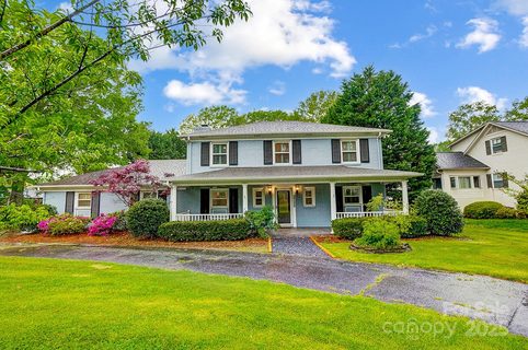 3726 Providence Road sold home in The Cloisters, Charlotte, NC