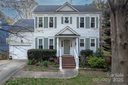 3825 Selwyn Farms Lane sold home in Charlotte, SC