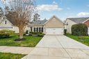6423 Falls Lake Drive sold home in Charlotte, SC