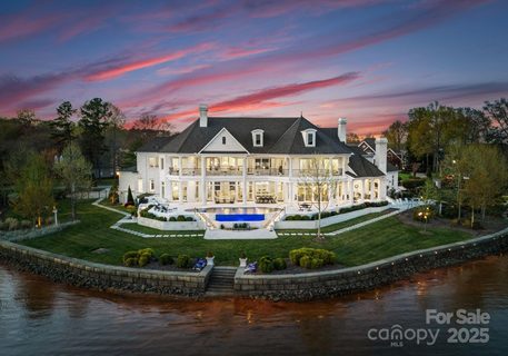 8228 Bay Pointe Drive sold home in West Bay, Denver, NC