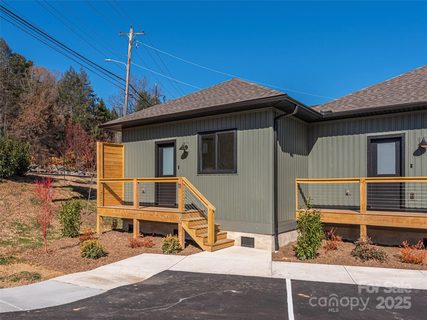 11 Leap Frog Park sold townhome in The Cottages At Richland Creek, Waynesville, NC