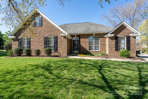 6111 Tesh Court sold home in Quail Ridge, Charlotte, NC