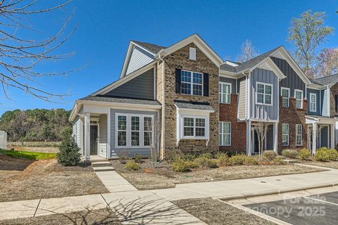 1111 Johns Walk Way sold home in Beatty Woods, Belmont, NC