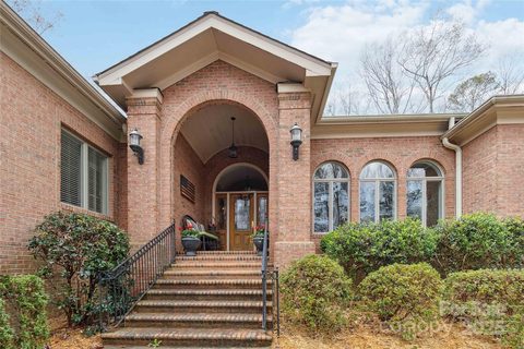 935 Woods Loop sold home in Aero Plantation, Waxhaw, NC