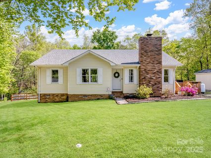 2707 Bobwhite Circle sold home in Greenbrook, Wingate, NC