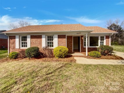 2224 Thornfield Road sold home in Yorkwood, Charlotte, NC