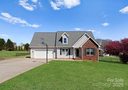 238 Lippard Springs Circle sold home in Statesville, SC