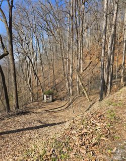 32 Black Mountain Road active lot in Laporte Acres, Cullowhee, NC
