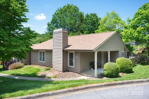 36 Elderberry Lane sold townhome in Hawthorne, Asheville, NC