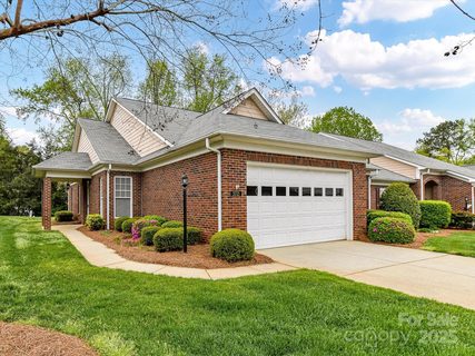 3721 Oak View Court sold townhome in Mint Lake Village, Matthews, NC