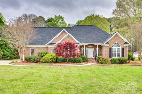 111 Sterling Drive sold home in Providence Heights, York, SC