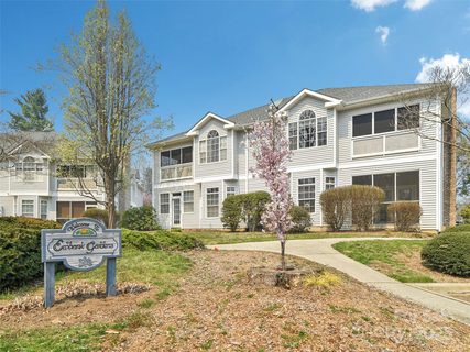 189 Ewbank Garden Drive sold condo in Ewbank Gardens, Hendersonville, NC