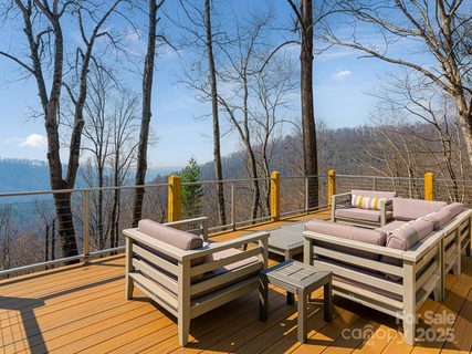 5 Powder Ridge Drive sold home in Merrills Park, Asheville, NC