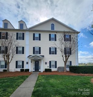 6423 Town Hall Place active condo in Harrisburg Town Center, Harrisburg, NC