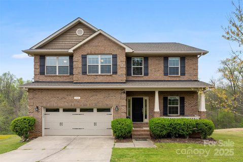 Previously sold for $469,900