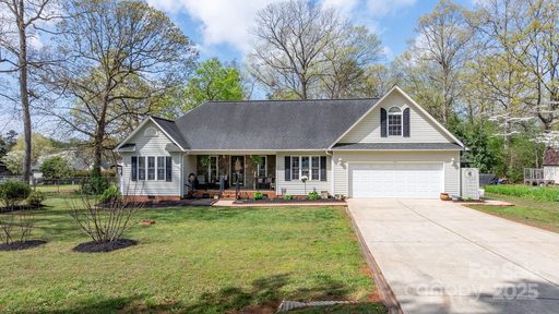2987 Irish Street sold home in Oakcrest, Newton, NC