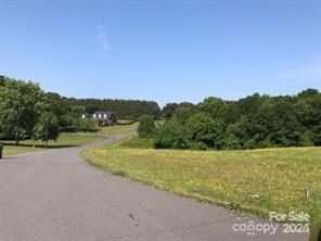 1013 Point Crossing Court active lot in Hunters Pointe, Shelby, NC