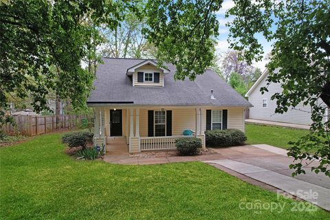 4020 Brandie Glen Road sold home in Scotsborough, Charlotte, NC