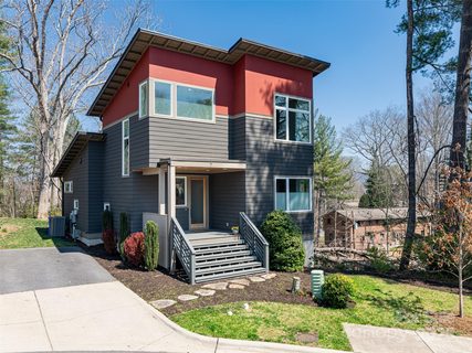 7 Mauricet Lane sold home in Craggy Park, Asheville, NC