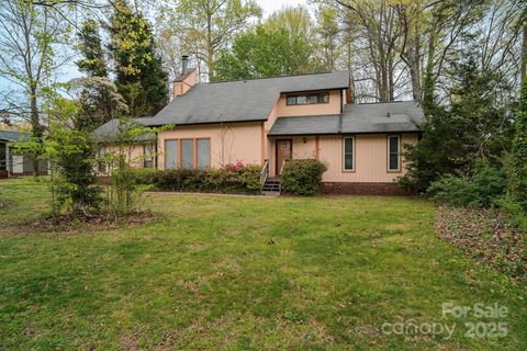 2131 Wildlife Road sold home in Wildwood, Charlotte, NC