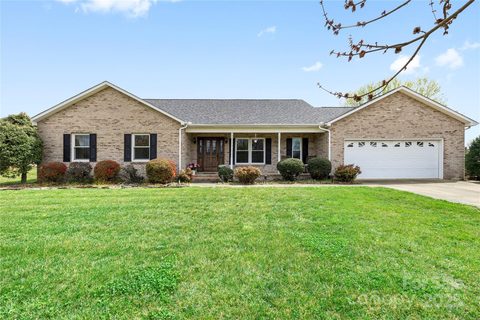 139 Meadow Oaks Drive sold home in Meadow Oaks, Statesville, NC