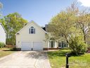 2906 Crescent Knoll Drive sold home in Matthews, SC