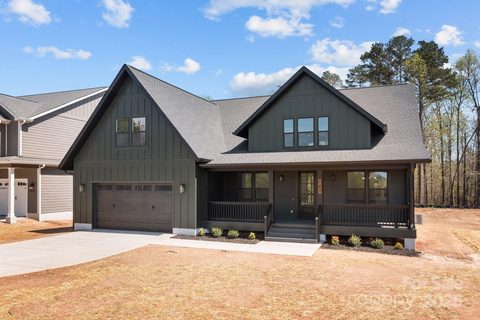 147 Mills Garden Road sold home in Woodstone at Mills Garden, Statesville, NC