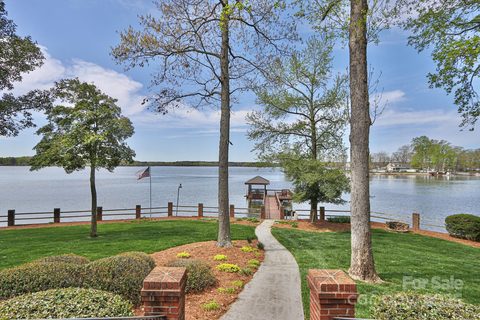 1062 Riverwood Drive sold home in Riverwood, Lexington, NC