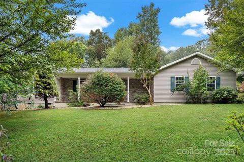 202 Cardinal Crest Lane sold home in Poplar Creek, Asheville, NC