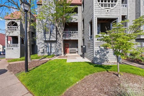 9025 J M Keynes Drive sold condo in Lakeshore, Charlotte, NC