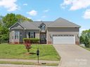 621 Summey Farm Drive sold home in Dallas, SC