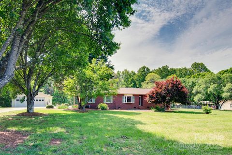 904 Sunbeam Drive sold home in Sunbeam Mini Farms, Lincolnton, NC