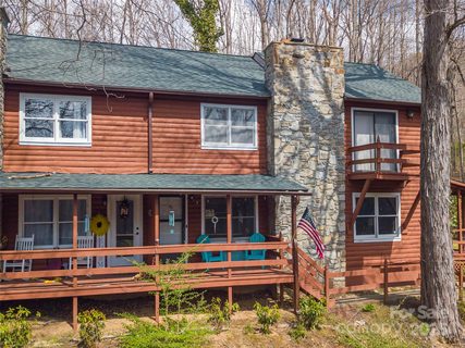28 Cricket Lane sold home in Hemlock Villas, Maggie Valley, NC