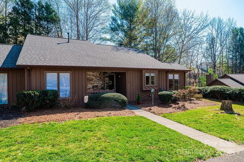 1713 12th Street sold townhome in Huntington Woods Townhouses, Hickory, NC