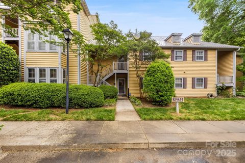 3224 Selwyn Farms Lane sold home in Hunters Run, Charlotte, NC