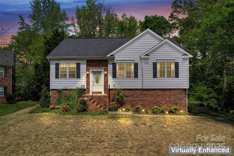 12822 Diamond Drive