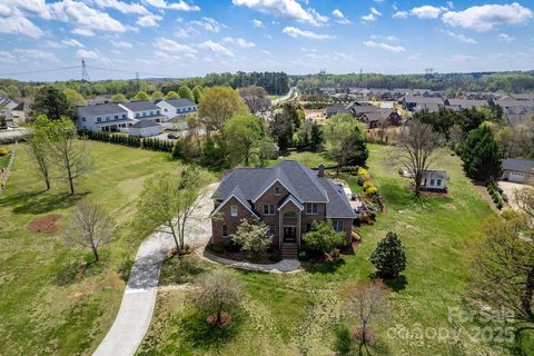 12932 Westmoreland Farm Road sold home in Westmoreland Farm, Davidson, NC