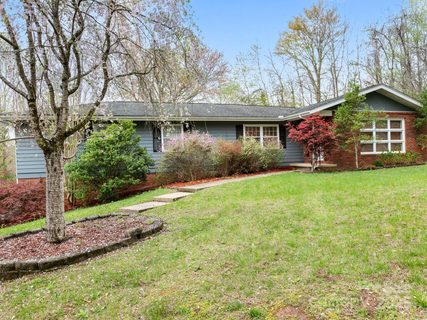 4 Botany Court sold home in Botany Woods, Asheville, NC