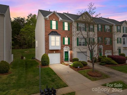 10308 Garrett Grigg Road sold townhome in Mallard Glen Village, Charlotte, NC
