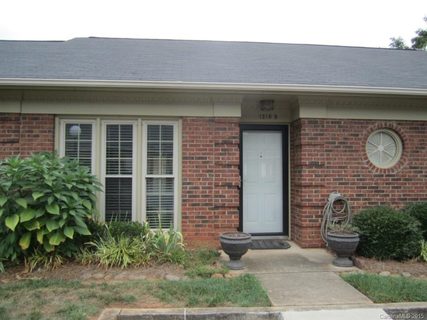 1216 E Franklin Boulevard sold home in Regency Square, Gastonia, NC