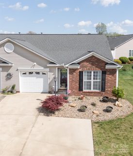 137 Lady Slipper Lane sold home in Morgan Trace, Valdese, NC